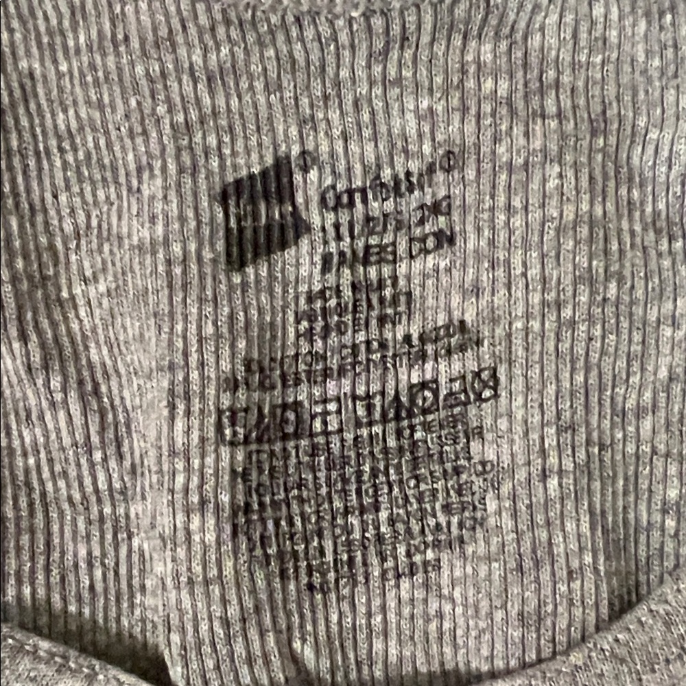 Gray and Black Ribbed Tank Tops Get all 6 - Picture 2 of 3